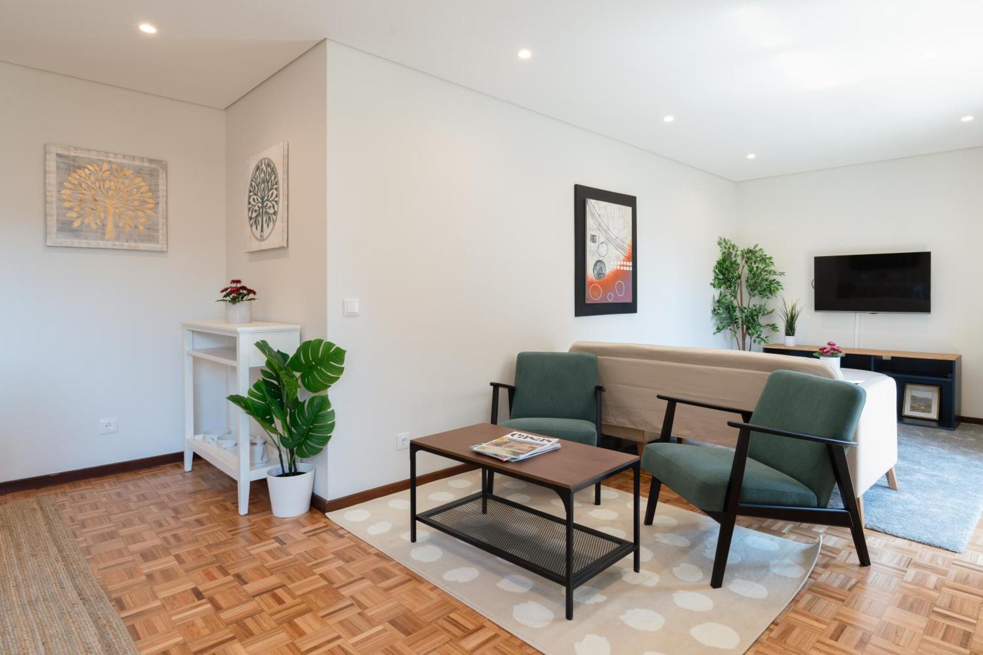 Apartamento Host Wise - Bright And Elegant Urban Flat With Balcony