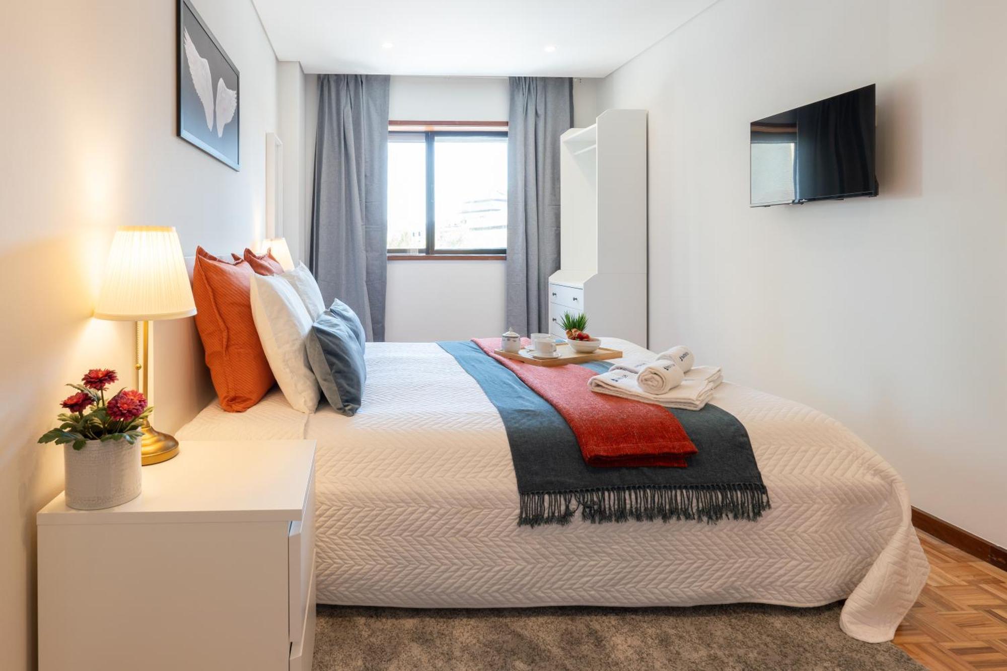 Host Wise - Bright And Elegant Urban Flat With Balcony Apartamento *